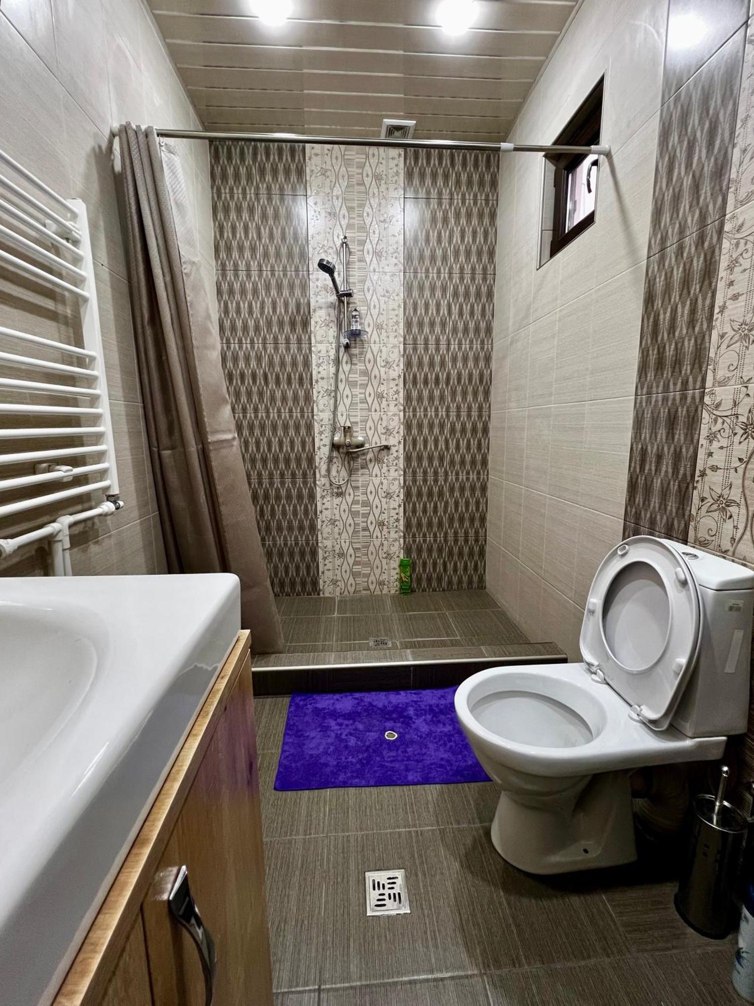 New , Comfortable 3 Bedroom House Yerevan Luaran gambar